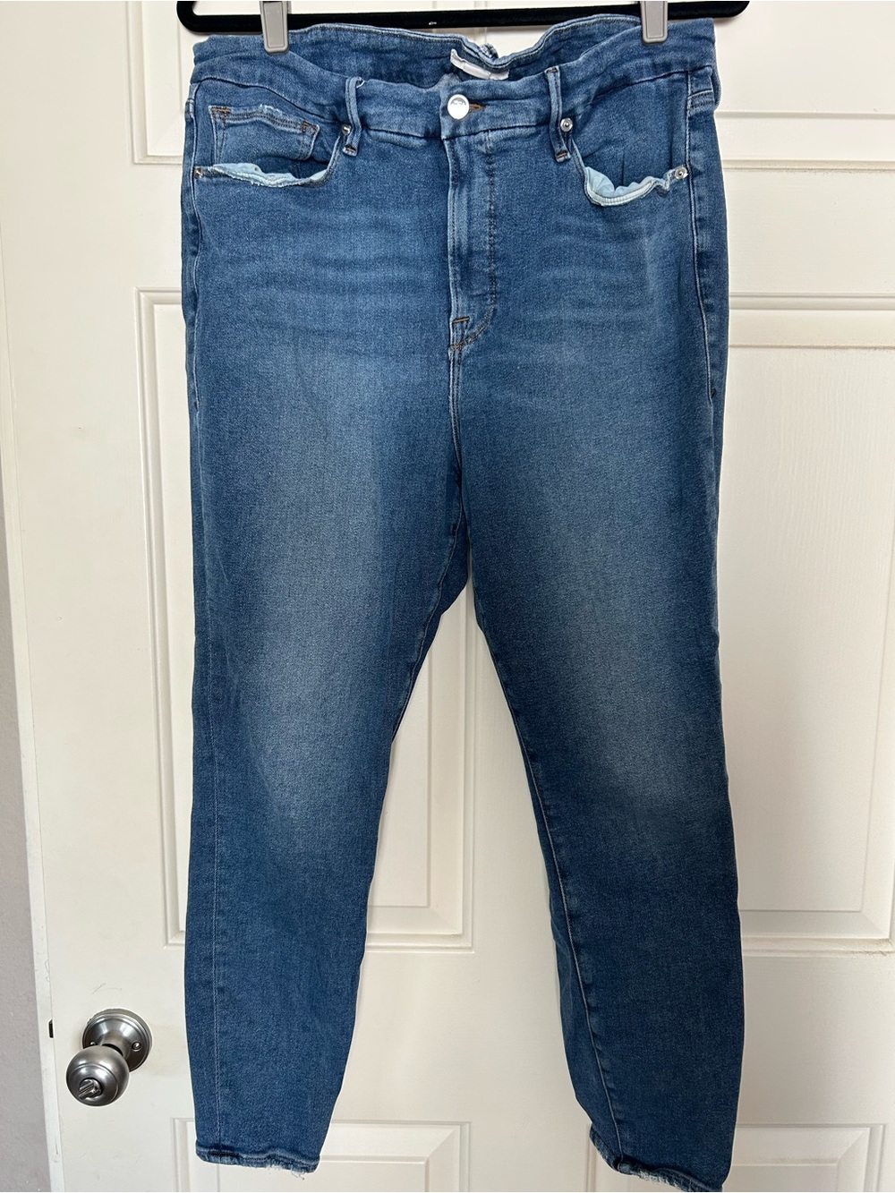 Good American Good Legs Crop Skinny Jeans